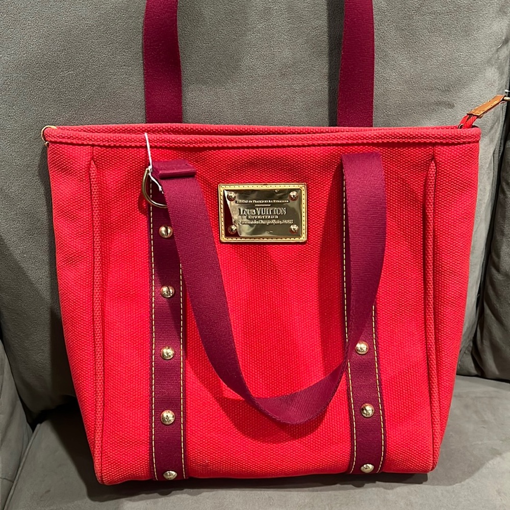 Louis Vuitton tote